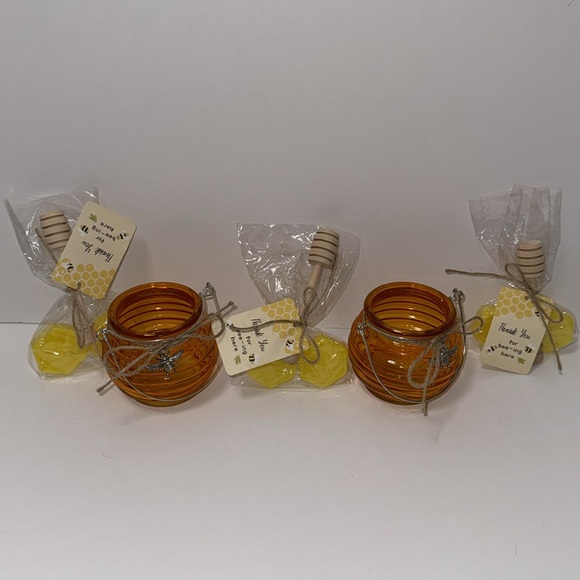 5 piece Thank you for Bee-in Here Party Favors Candly Holders and hand soaps New - Picture 11 of 12